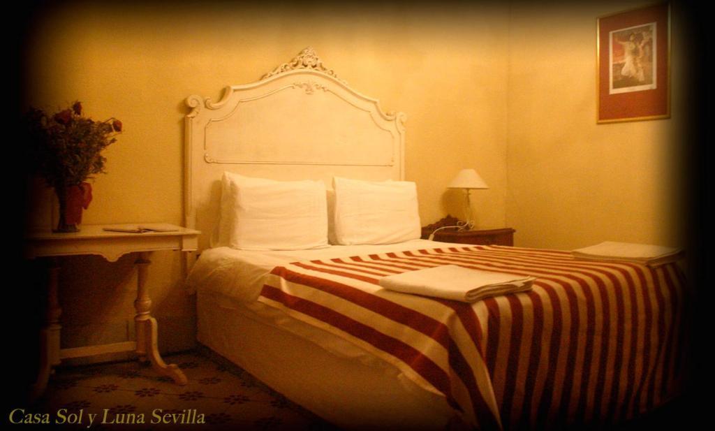 Hostal-Casa Sol Y Luna - Seville, Seville